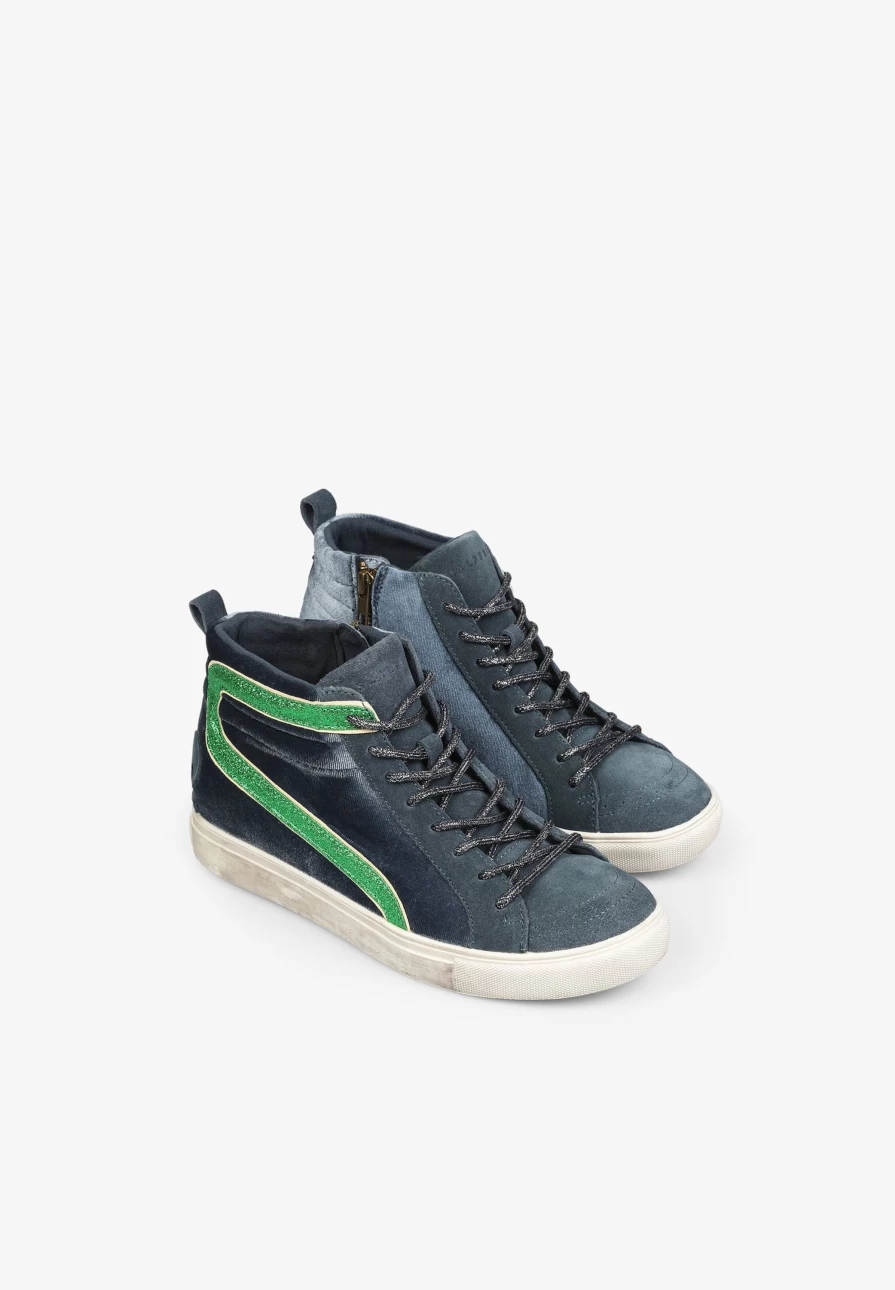 "ScalpersCompany Women's High Top Velvet Sneakers - Luxurious Comfort & Style"