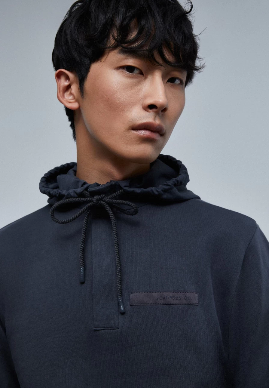 "ScalpersCompany Men's Zip-Up Hoodie - Stylish Casual Jacket for Men"