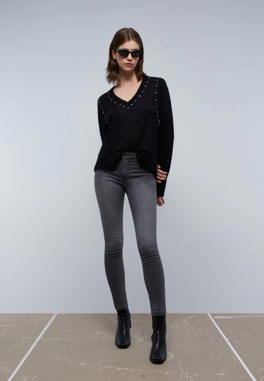 "ScalpersCompany Women's Grey Skinny Jeans with Studded Details"