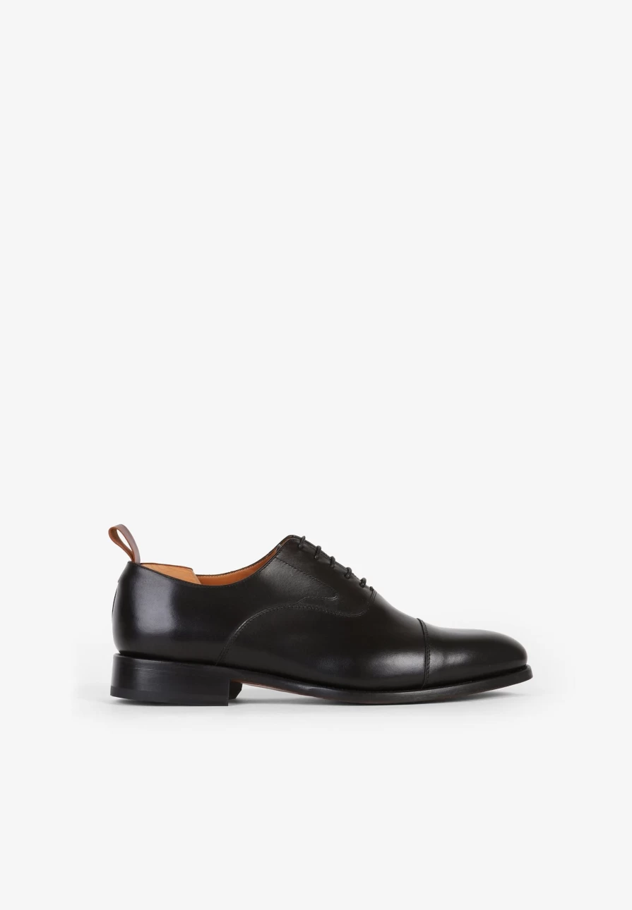 "ScalpersCompany Men's Black Smart Leather Oxford Shoes for Style & Comfort"