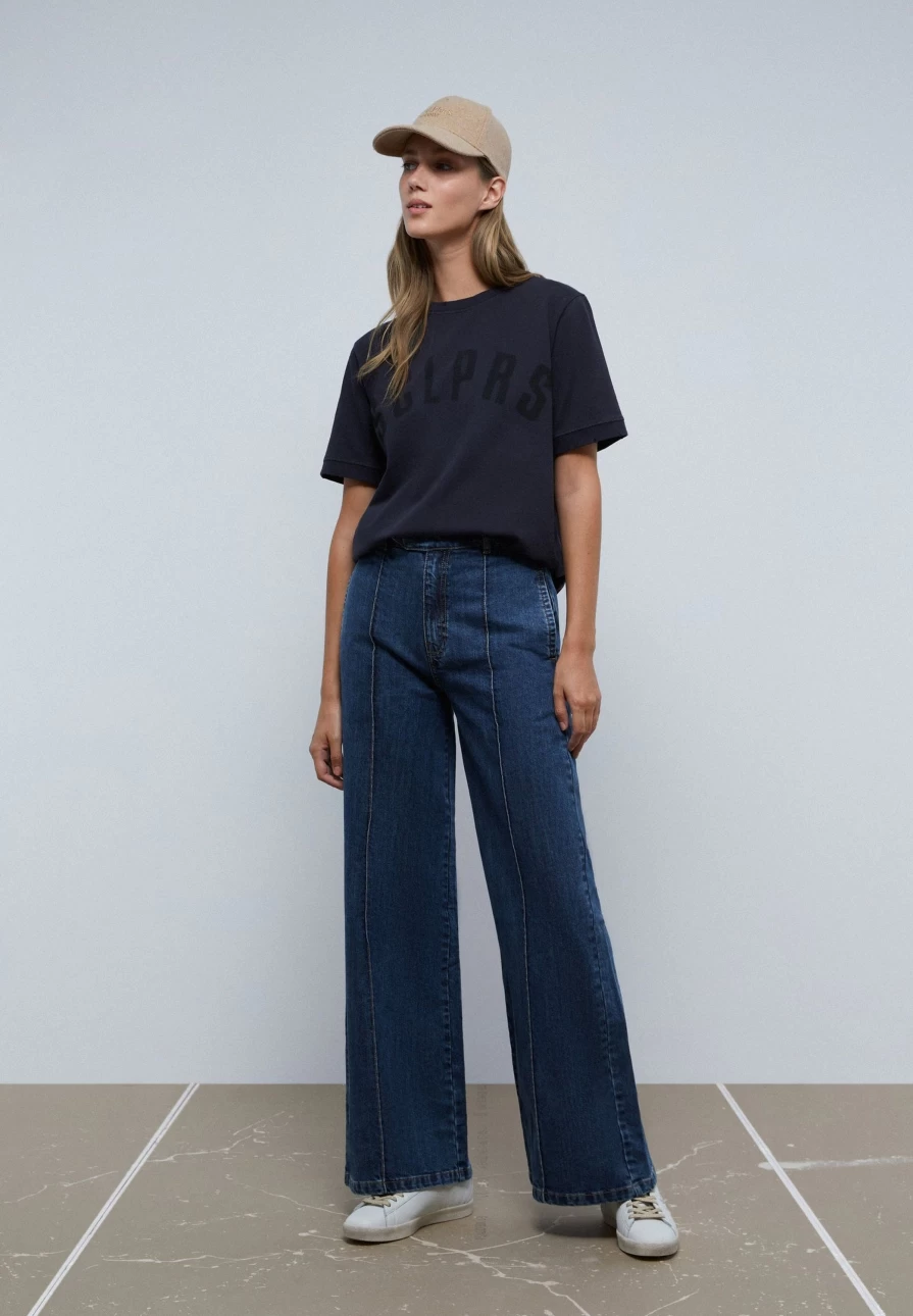 "ScalpersCompany Women's Distressed Logo T-Shirt - Ripped Detail Fashion Tee"