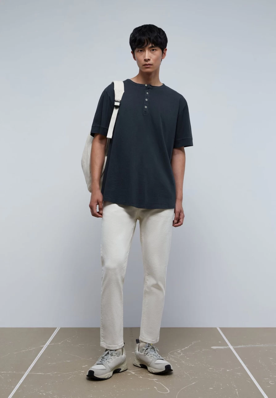 "ScalpersCompany Men's Anthracite Soft Button-Down Collar T-Shirt"