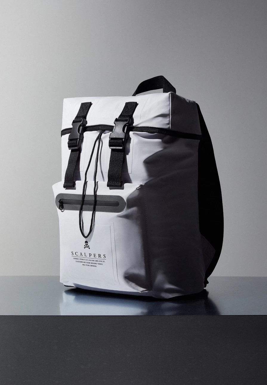 "ScalpersCompany Thermo-Sealed Waterproof Backpack for Men - Durable & Weather-Resistant"