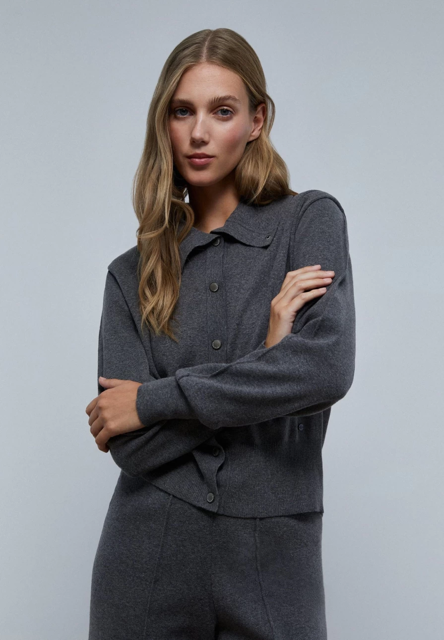 "ScalpersCompany Women's High Neck Cardigan Sweater – Elegant Knit Pullover for Women"