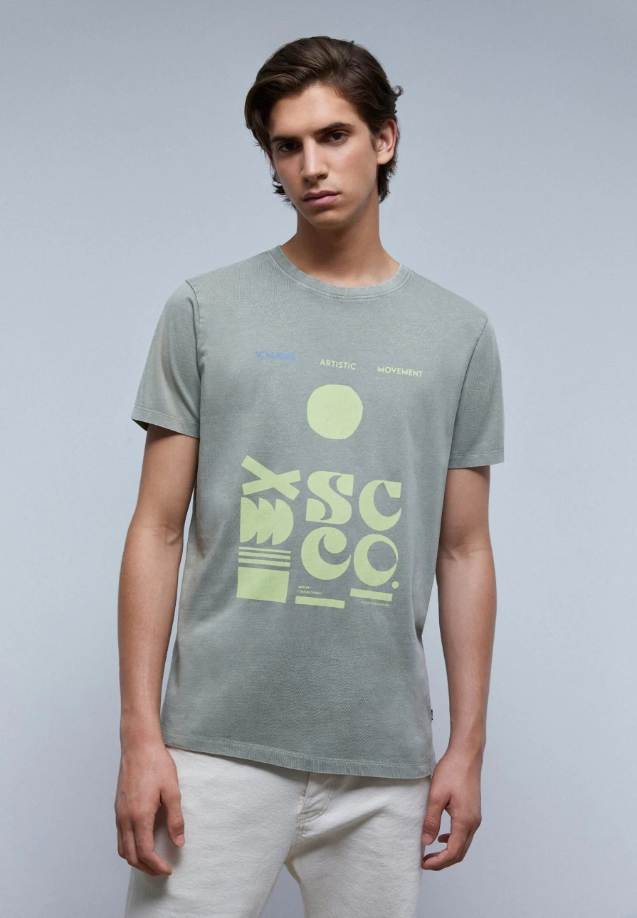 "ScalpersCompany Men's Vintage Faded Print T-Shirt - Stylish Casual Tee for Men"