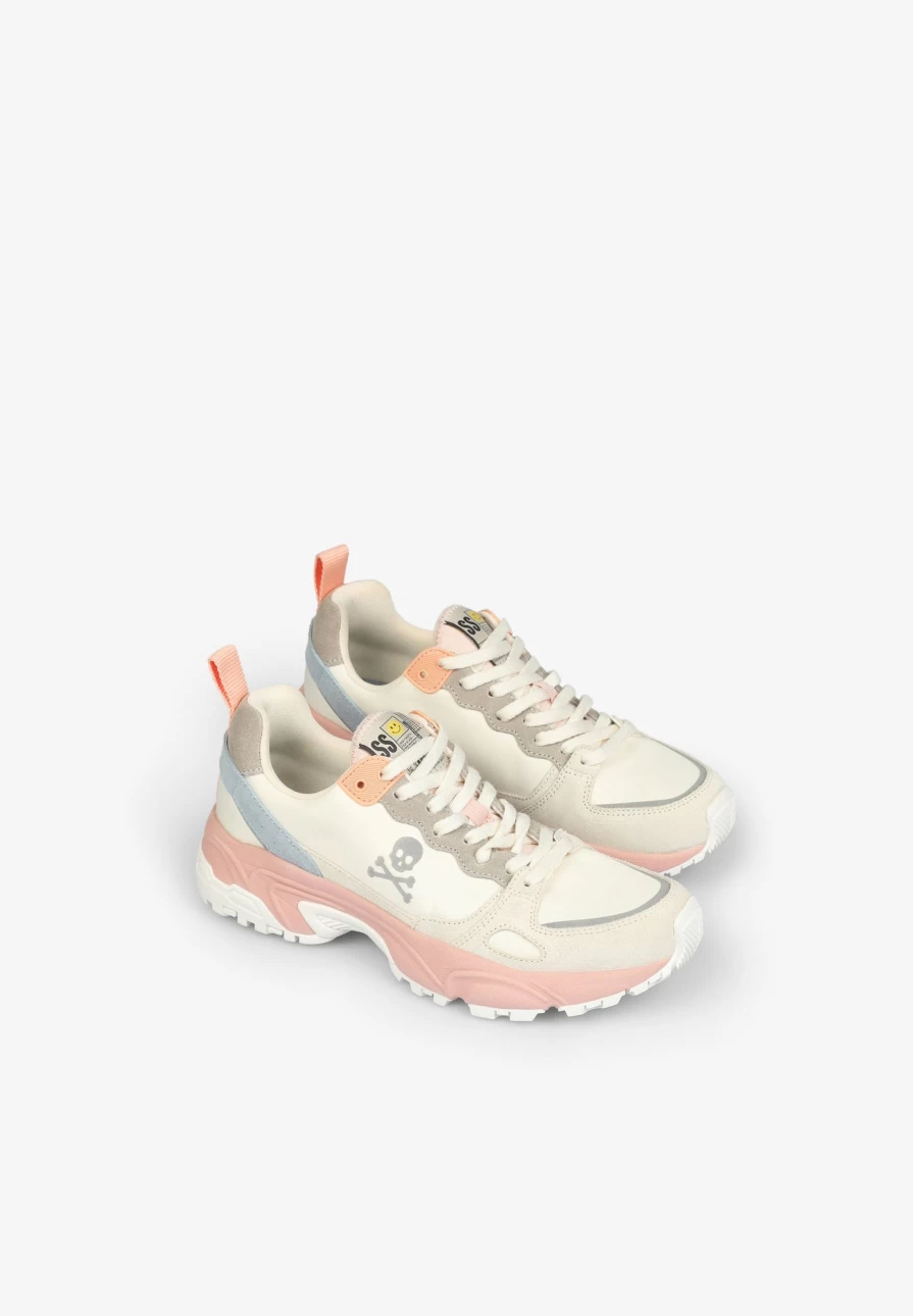 "ScalpersCompany Women's Lightweight Sneakers with Pronounced Sole for Comfort & Style"