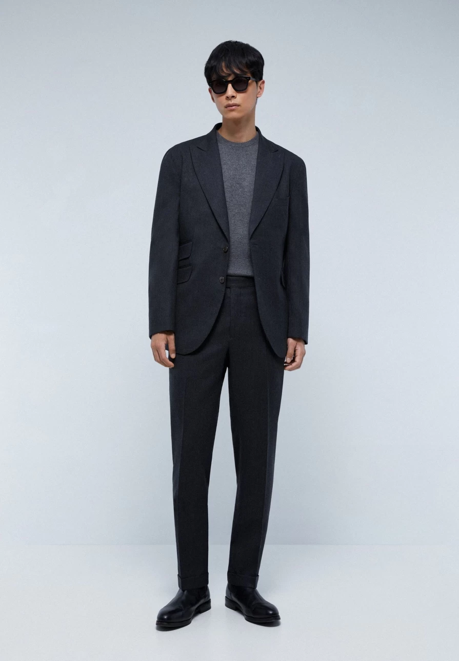 "ScalpersCompany Premium Grey Wool Suit for Men – High-Quality Tailored Fit"